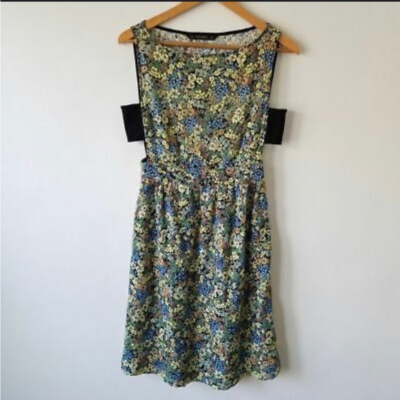 Zara floral fit and flare multi colored sleeveless Dress - Picture 1 of 8